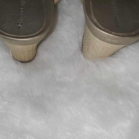 Montego Bay Club Size 10 W Wedge Jeweled Upper. - Picture 6 of 13